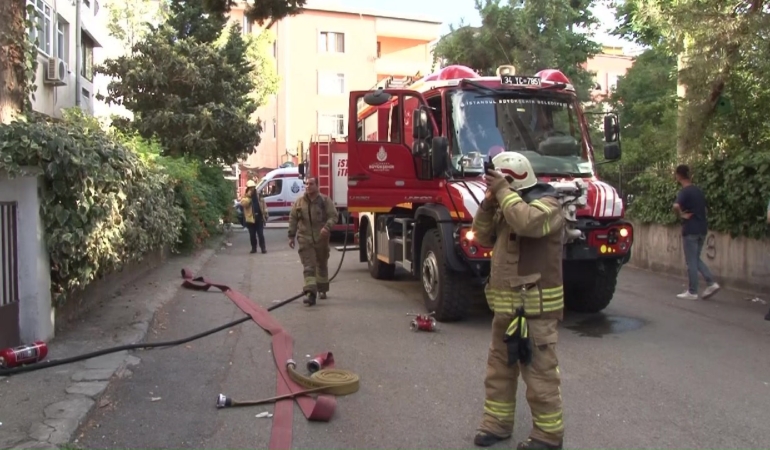 Kartal’da bir dairede tüp patladı, 4 katlı apartman tahliye edildi