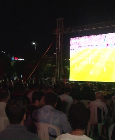 Kartal’da milli maç heyecanı dev ekranda yaşandı