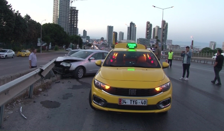 Kartal’da seyir halindeyken direksiyon başında uyuyan sürücü 2 araca çarptı: 2’si çocuk 7 yaralı