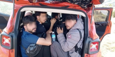 Kırklareli’nde dur ihtarına uymayan araçta kaçak göçmen yakalandı