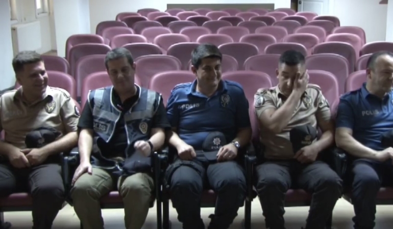 Kırklareli’nde polis ve bekçilere Babalar Günü sürprizi