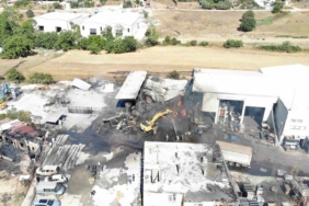 Kocaeli’de yangının çıktığı fabrika havadan görüntülendi