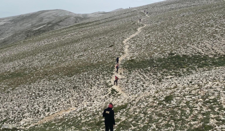 Komandolar 185. yılda Türk bayrağını Bursa’nın zirvesine taşıdı