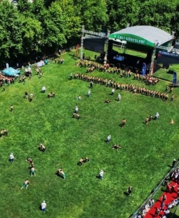 Körfezli Çağlar Bursa’dan madalya ile döndü