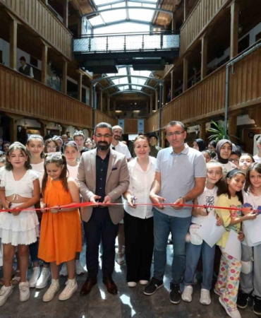 Küçük sanatçıların eserleri Kent Müzesi’nde sergileniyor