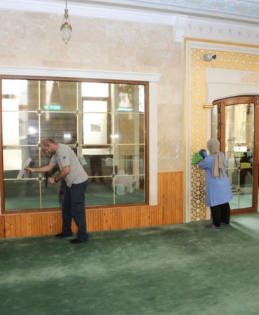 Küçükçekmece’ de bayram hazırlıkları hız kesmiyor