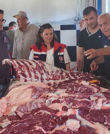 Kurban Kesim ve Kurbanlık Hayvan Satış Yerleri Denetleniyor