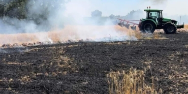 Lüleburgaz’da tarla yangını korkuttu