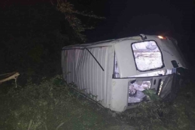 Malkara’da otomobil ile minibüs çarpıştı: 15 yaralı