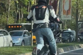 Maslak’ta grupça tek teker giden motosikletliler kamerada: Trafiği tehlikeye düşürdüler