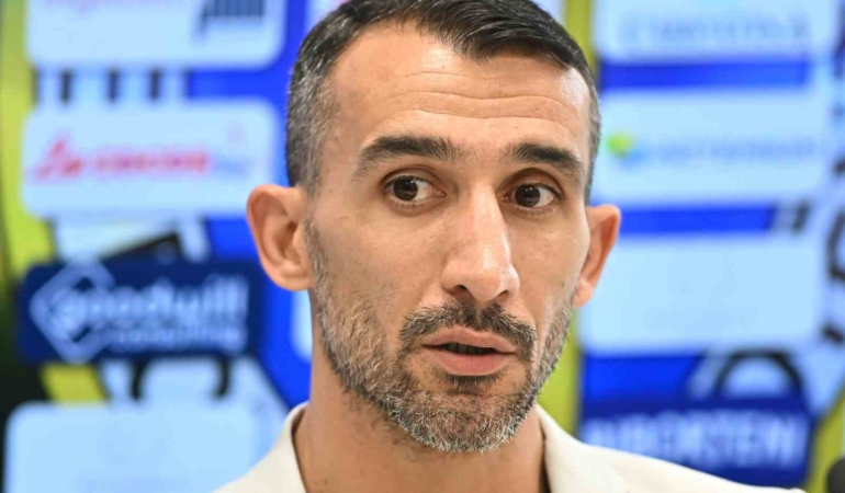 Mehmet Topal: "Şampiyonluğa oynayan bir takım kurmak istiyoruz"