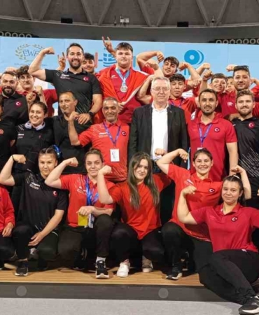 Milli halterciler, Yıldızlar ve 15 Yaş Altı Avrupa Şampiyonası’nda 61 madalya kazandı