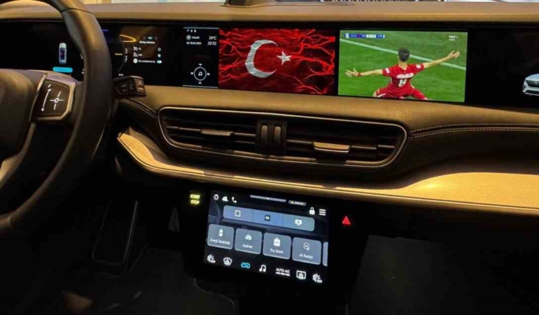 Milli heyecanı Togg’da yaşadılar