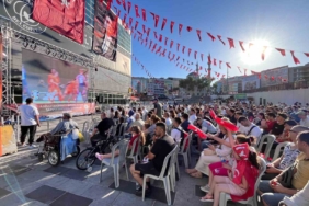 Milli maç coşkusu Gaziosmanpaşa’da yaşandı