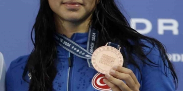 Milli yüzücü Deniz Ertan, Avrupa Şampiyonası’nda finale yükseldi