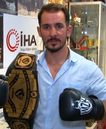 Mir Zahit Karabağ: “3 sene aradan profesyonel maçta kemer kazanmak çok önemliydi”