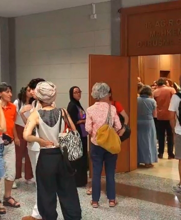 Mısır Çarşısı patlamasına ilişkin Pınar Selek’in yeniden yargılanmasına devam edildi