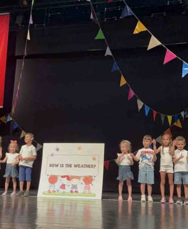 Nilüferli miniklerin yılsonu gösterisi tam not aldı