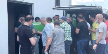 Öldürülen müdür yardımcısının cenazesi ailesine teslim edildi