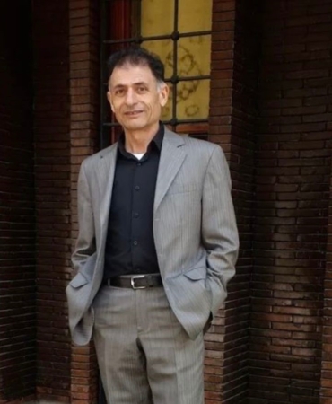 Önce eşini, sonra kendini vurdu