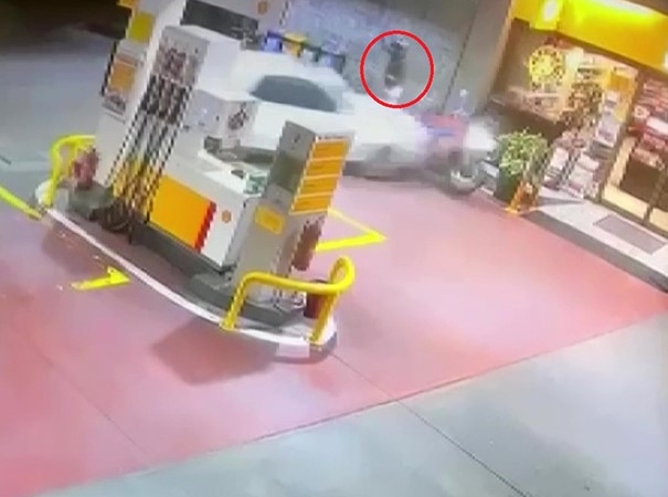 Önce otomobiliyle ezmeye çalıştı, yetmedi bıçakla kovaladı, gerçek sonradan ortaya çıktı