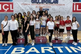 Osmangazili badmintonculardan Türkiye şampiyonluğu