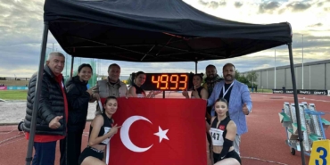 Özel sporcular, dünya rekoru kırarak Avrupa şampiyonu oldu