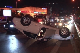 Pendik D-100 karayolunda iki araç çarpıştı: 2 yaralı