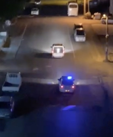 Polis ekiplerinin kovaladığı aracın sürücüsü ehliyetsiz çıktı