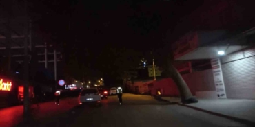 Polisin ’Dur’ ihtarına uymayan sürücü, yakalanınca özür diledi