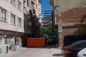 Psikolojik sorunları olan şahsı hastaneye götürmek için itfaiye seferber oldu