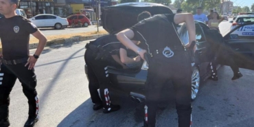 Sakarya’nın tatil bölgesinde polis denetimi: 52 araç sürücüsüne 120 bin lira ceza