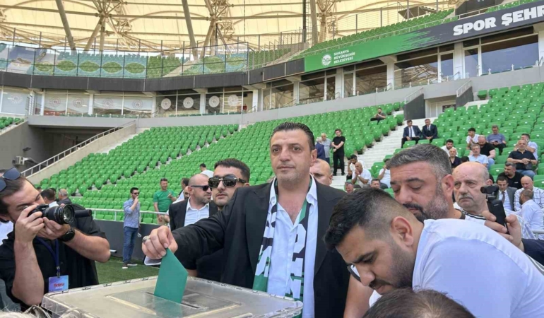 Sakaryaspor’un yeni başkanı Gökhan İn oldu