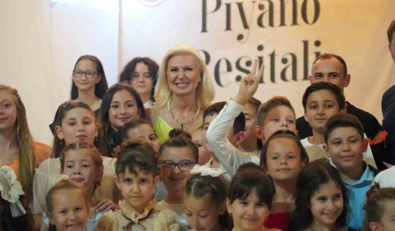 Sanat Akademisi kursiyerleri hünerlerini sergiledi