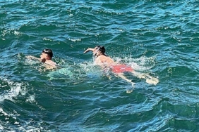 Sarıyer’de Kurban Bayramı’nın ilk gününde vatandaşlar boğazda serinledi