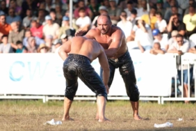 Sekapark Altın Kemer Yağlı Güreşleri’nde altın kemerin sahibi Ali Gürbüz oldu
