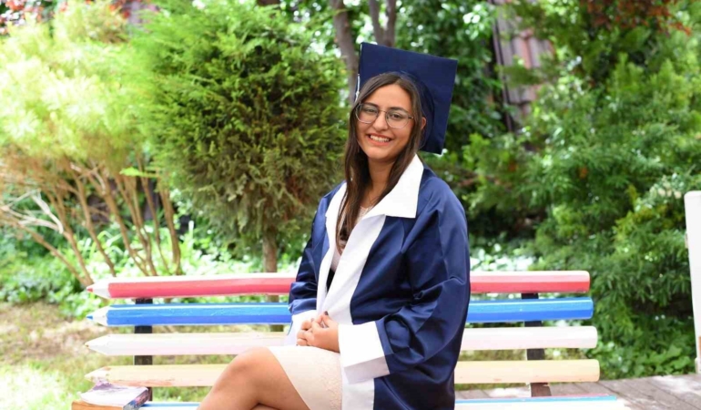 SEY Vakfı bursiyeri Bilge Atağ’ın azim ve başarı hikayesi