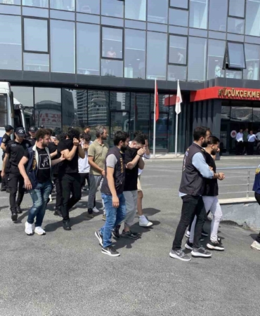 "Sibergöz 44" operasyonunda gözaltına alınan zanlılar adliyeye sevk edildi