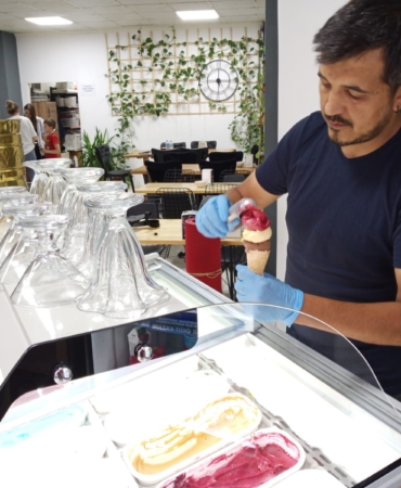 Sıcak havalarda dondurmaya ilgi büyük