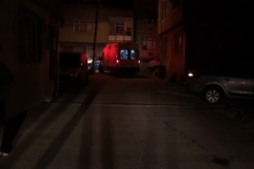 Silahını temizlerken kendini yaraladı