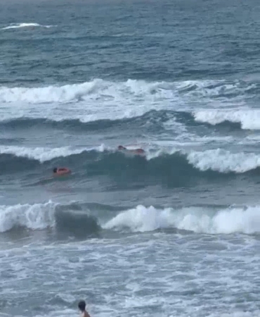 Şile’de boğulmak üzere olan kadını vatandaşlar kurtardı