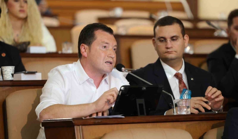 Silivri Belediye Başkanı’ndan ’kadınlar plajı’ açıklaması