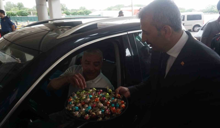 Sınır kapılarında oluşacak yoğunluğa karşı tedbirler arttırıldı