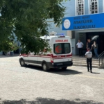 Su sebilinden taşan suya basarak ayağı kayan öğrenci hastanelik oldu
