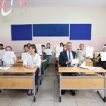 Sultangazi Belediye Başkanı Dursun, miniklerin karne heyecanına ortak oldu