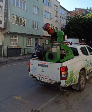 Sultangazi Belediyesi’nden yaz boyu ilaçlama seferberliği