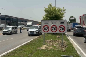 Takla atarak karşı şeride geçti: O anlar kamerada