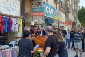 Tartıştığı ağabeyini bıçakladı, evde harakiri yaptı