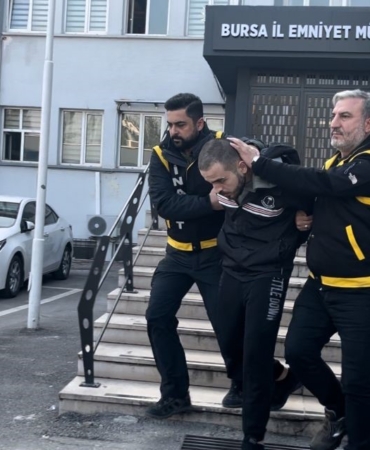 Tartıştığı babasını pompalı tüfekle vurarak öldüren şahsın yargılanmasına başlandı