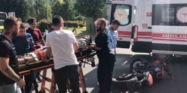 Tekirdağ’da motosikletle otomobilin çarpıştığı kaza kamerada
